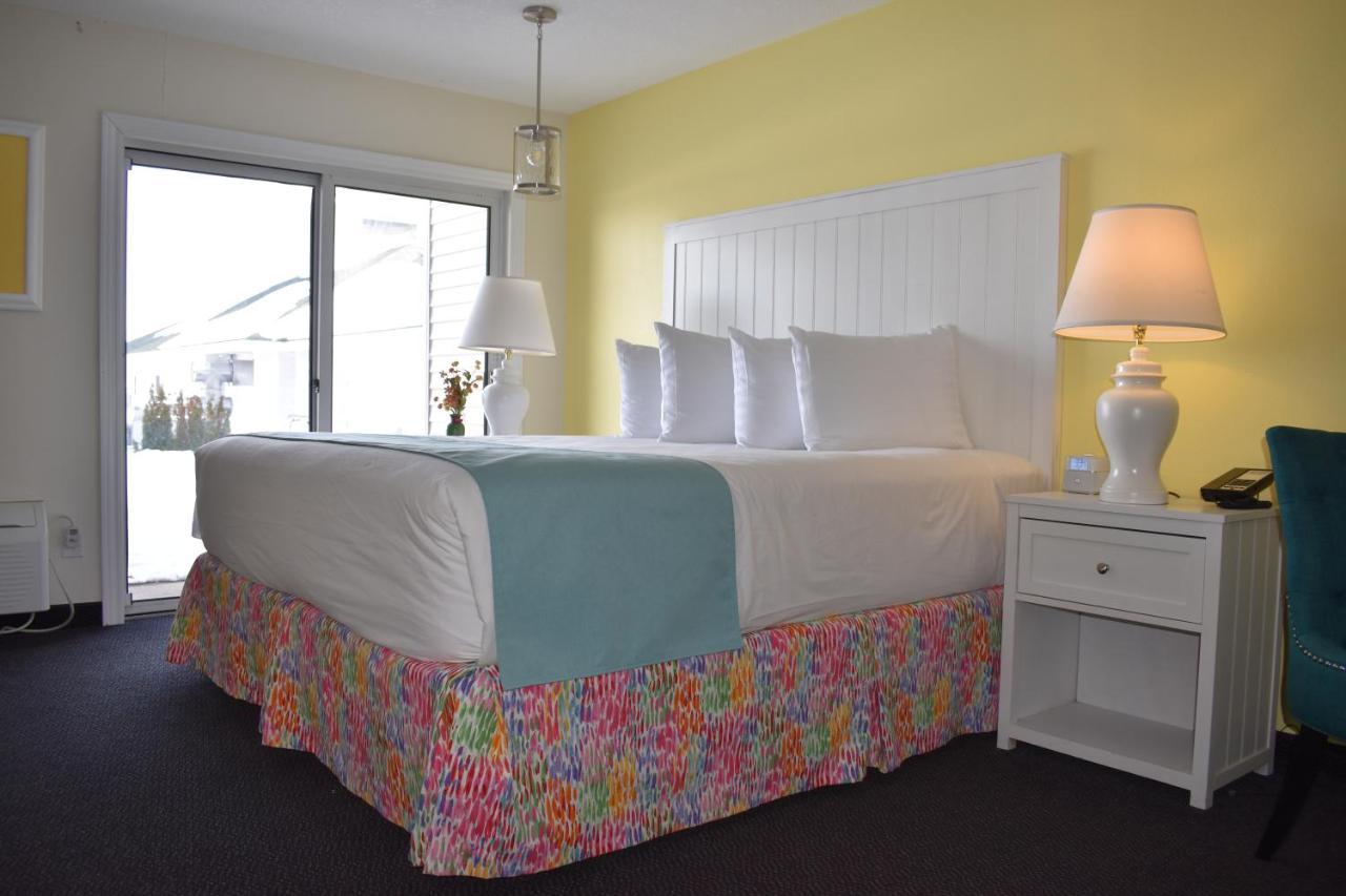 Hotel Breakers - Lakeside Saint Ignace